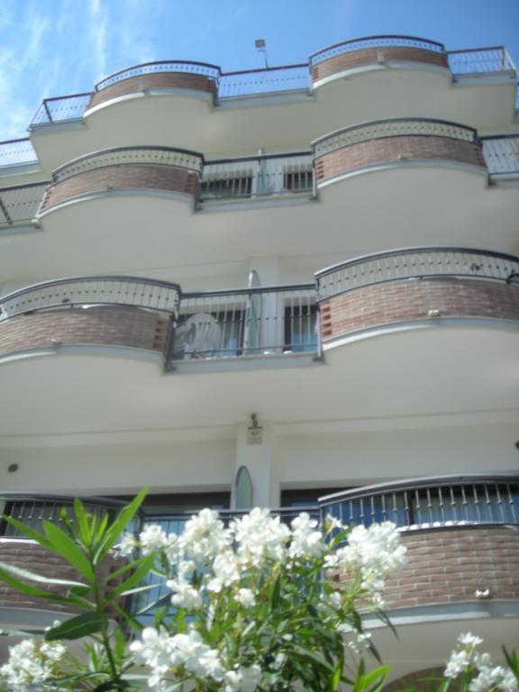 Ilios Residence リド・ディ・イエゾロ エクステリア 写真